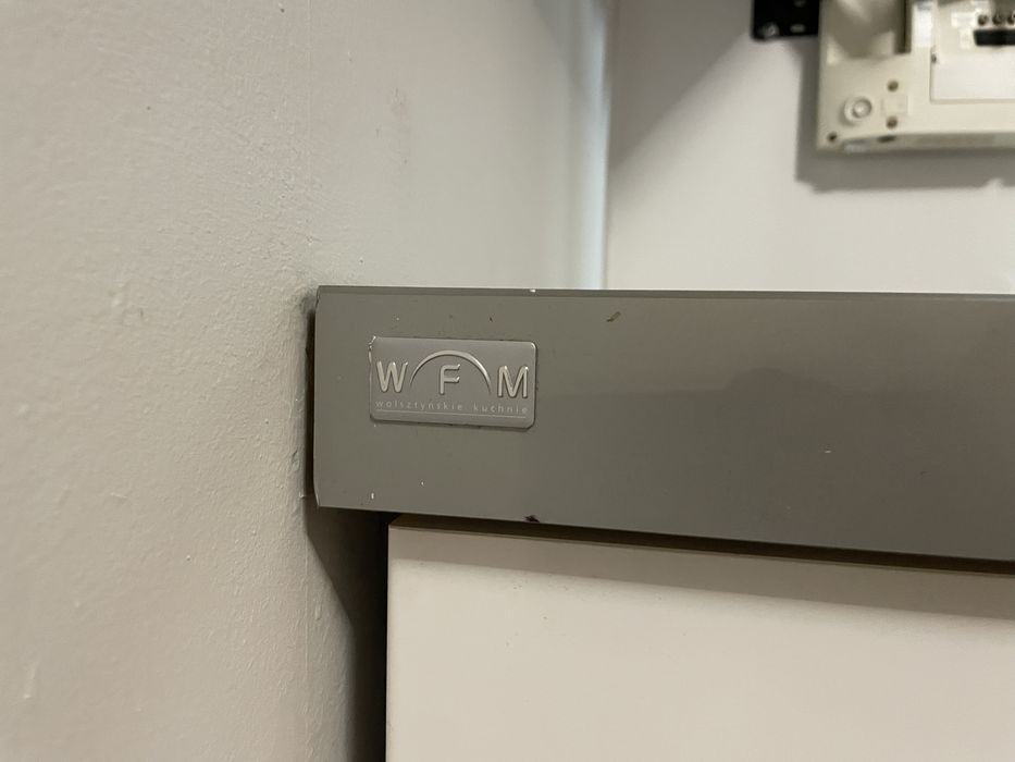 Uwaga!!!Biurko z szufladą blum