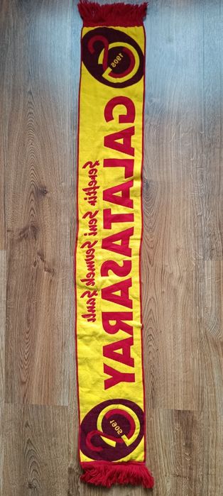 Galatasaray szalik piłkarski jednostronny używany