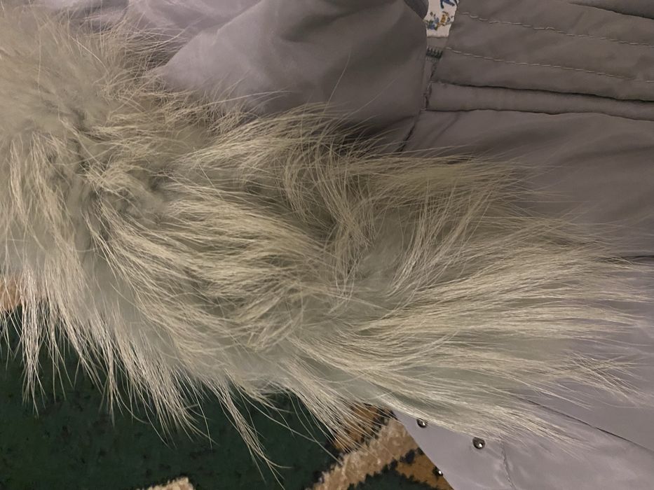 Продам пуховик в гарному стані