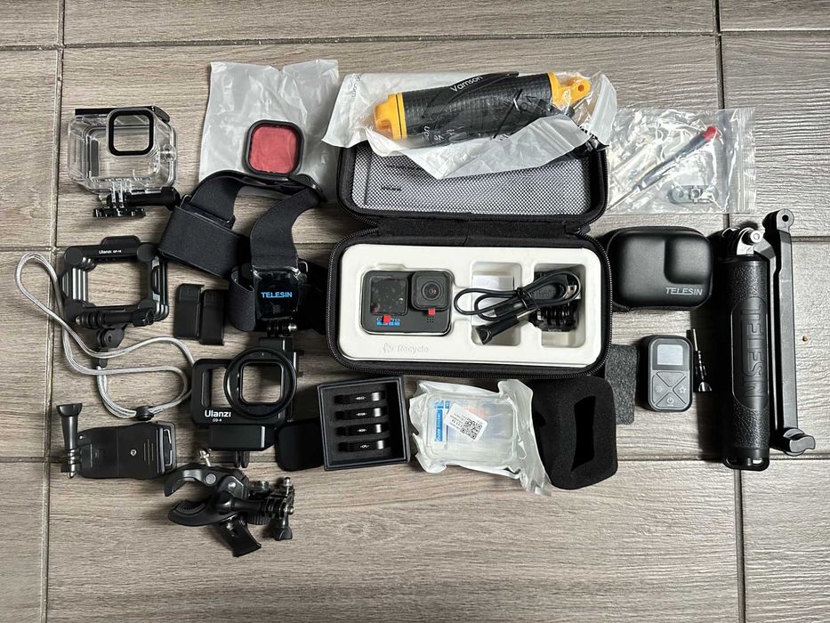 Екшн-камера GoPro Hero 11 з аксесуарами в НОВОМУ СТАНІ