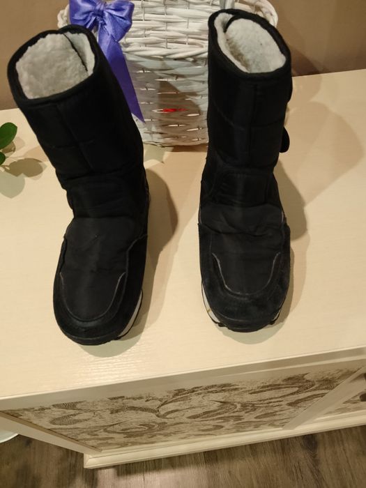 Продам зимові сапожки дитячі