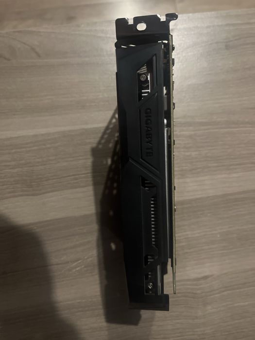 Karta Graficzna Gigabyte GeForce GTX 1050 Ti 4gb