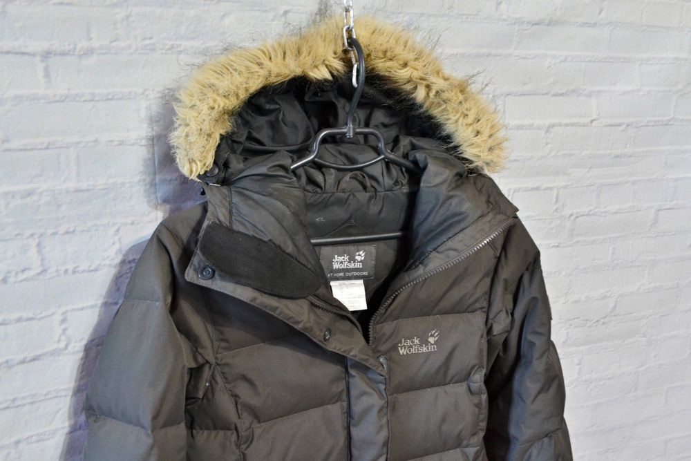Женская зимняя пуховая куртка Jack Wolfskin