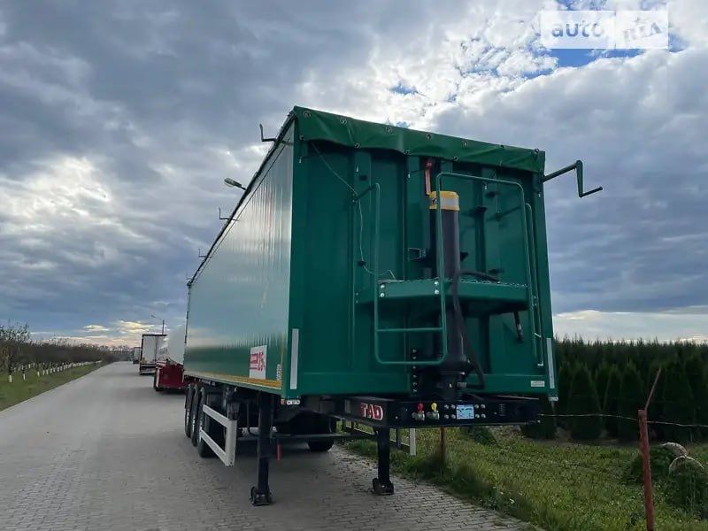 Напівпричіп зерновоз TAD Agro 55-3