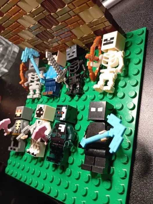 Zestaw Figurek jak Minecraft klock kompatybilne z LEGO Steve herobrine