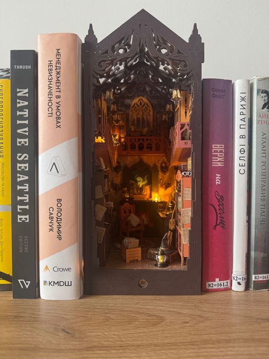 Podpórka podstawka na książki Biblioteka książek