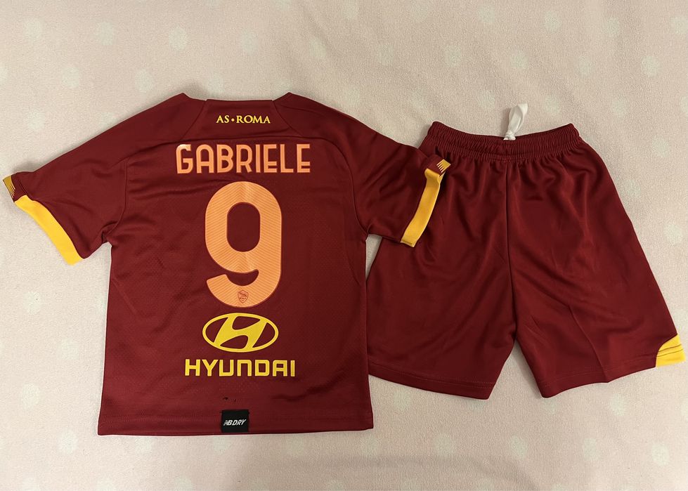 Футбольный костюм New Balance AS Roma (размер 16, ~5 лет)