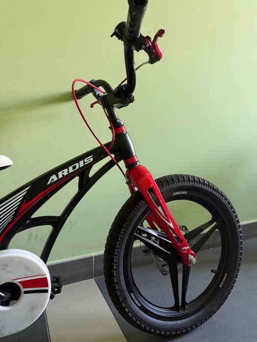 Дитячий велосипед