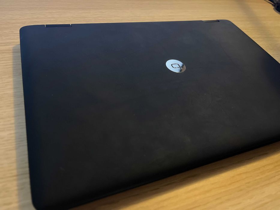 Laptop TechBite Arc 11.6 64GB HD | STAN IDEALNY