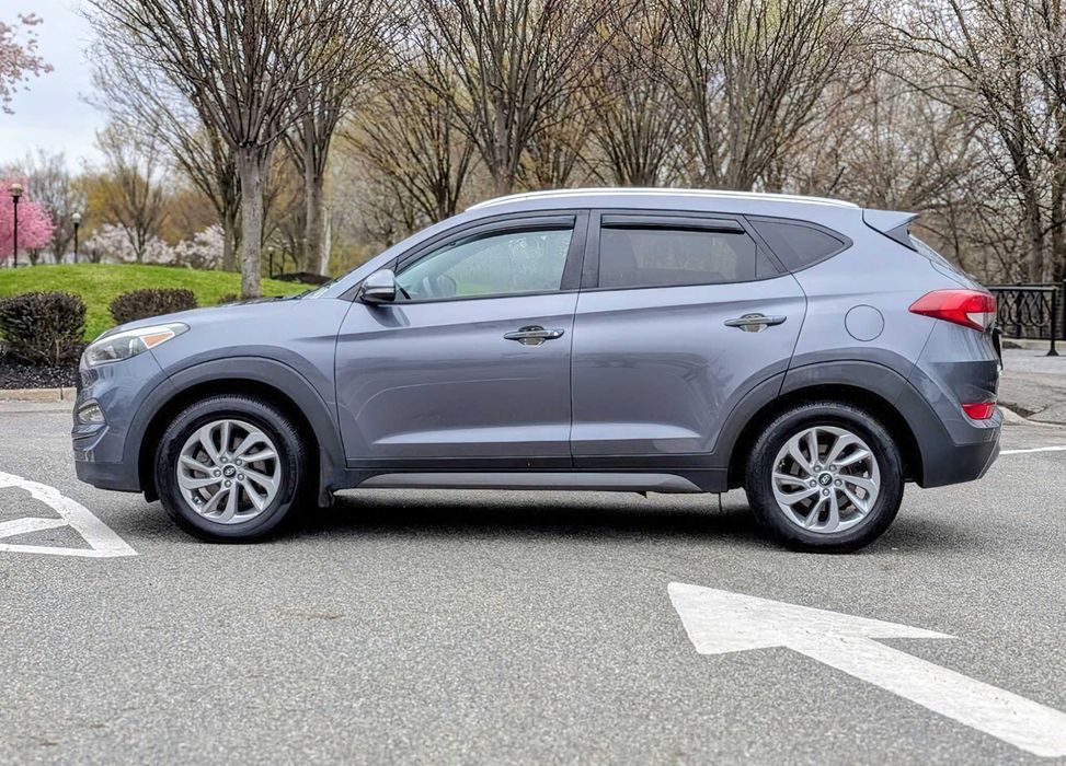 Hyundai Tucson      2016