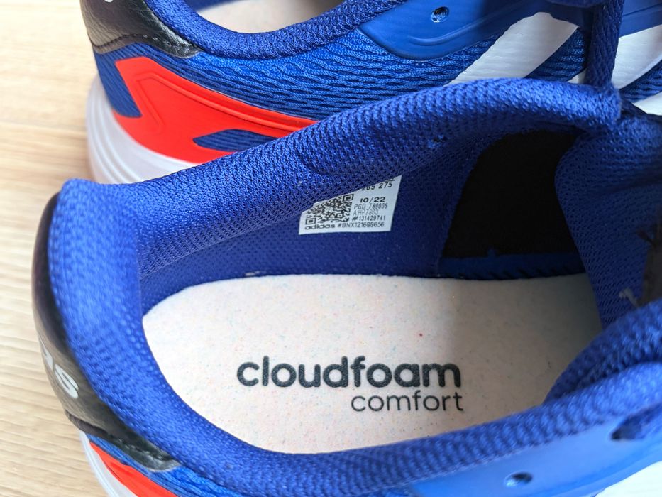 Buty Adidas  do biegania  r. 44 2/3