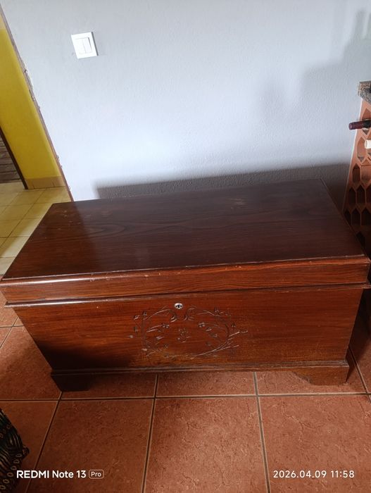 Arca de madeira vintage