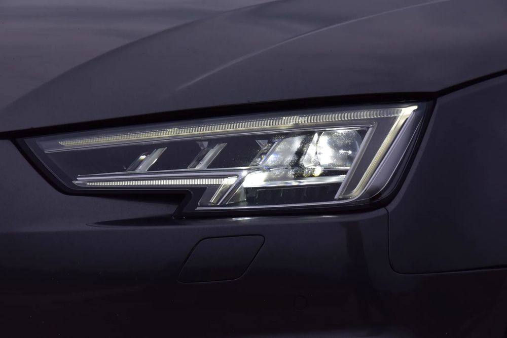Audi A4 Avant S-line Quatro Matrix Radary Bang&Olfsen