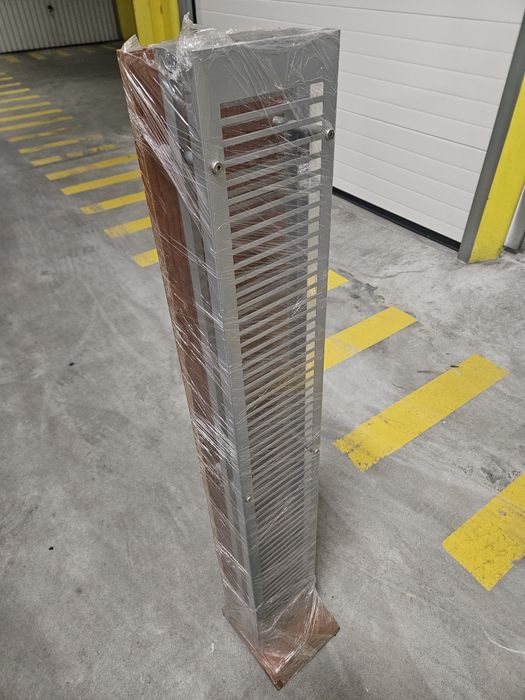 Torre para 60 CDs - Como NOVA