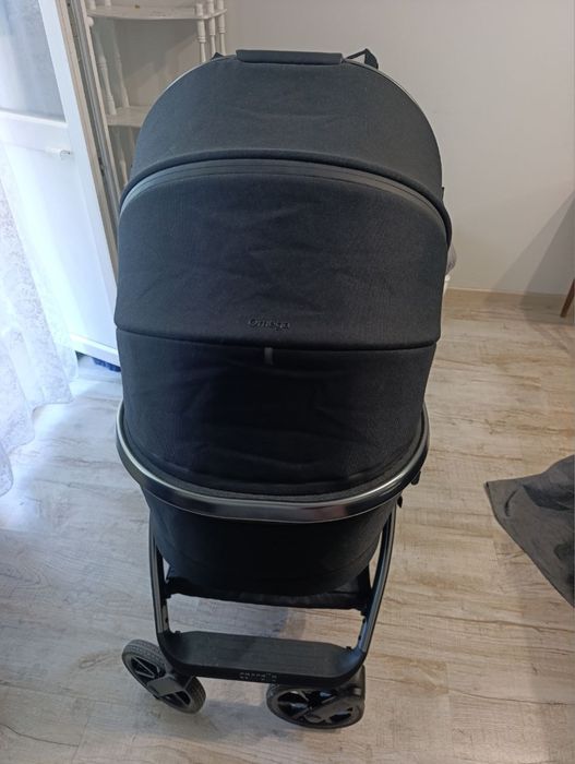 Коляска Carello Omega Plus 2в1