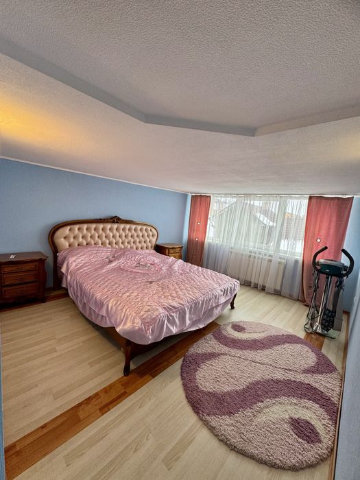 Будинок, 4- кімн, вул. Заставнянська (р-н Фільмобази)