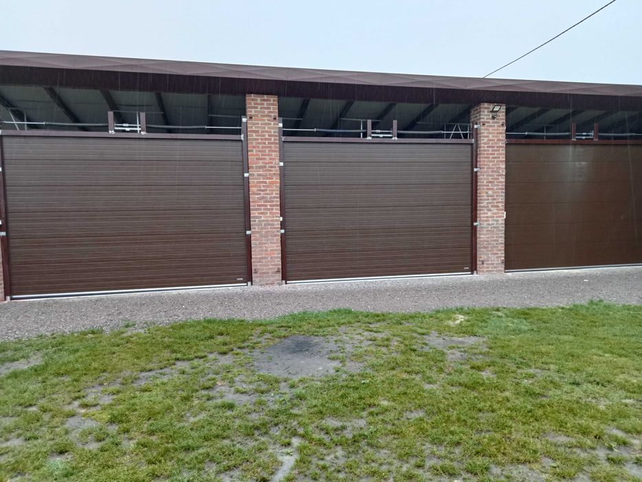 Brama segmentowa garażowa przemysłowa bramy garażowe HALINÓW