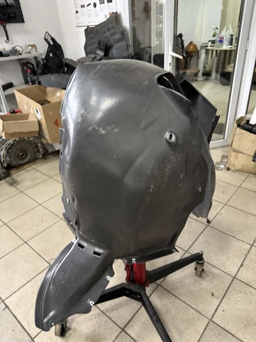 Джип cherokee kl підкрилок лівий