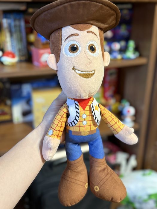 Вуді мʼяка іграшка Шерифа Вуді з Історії Іграшок
