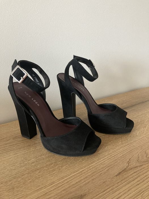 Buty na obcasie