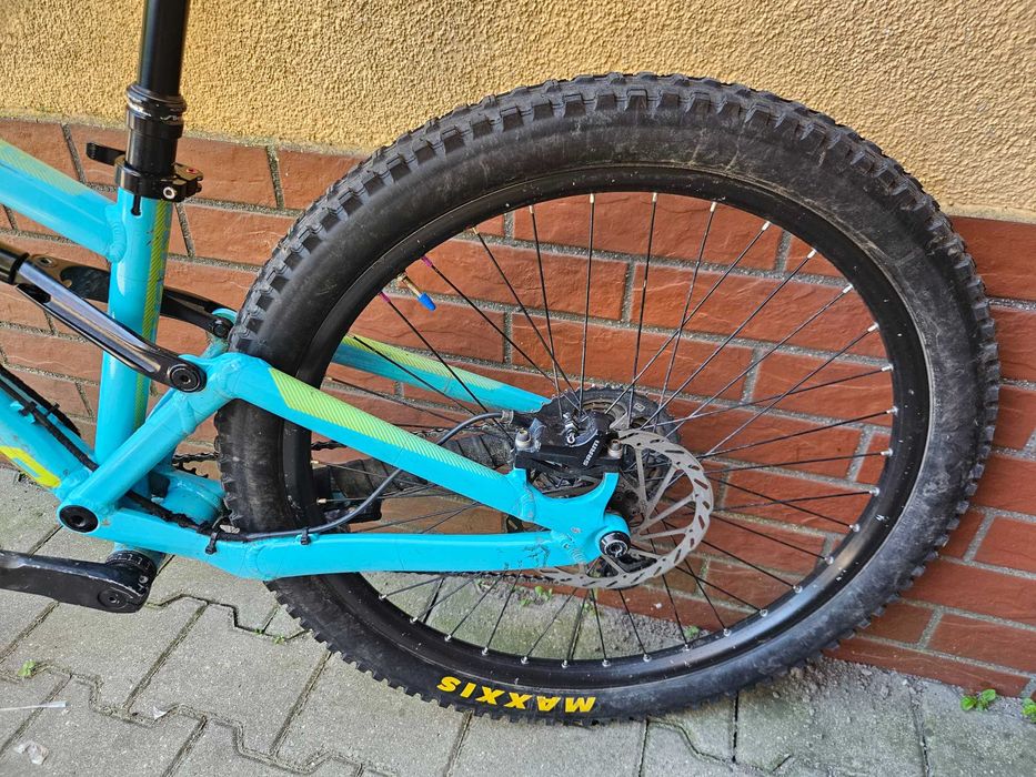 Dartmoor Blackbird Junior 26" DT Manitou MAXXIS