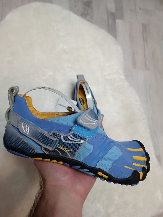 Кросівки Vibram FiveFingers KomodoSport.