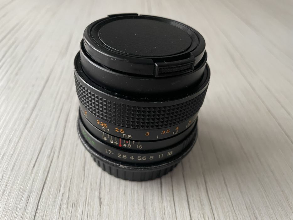 Продам об'єктив Yashica ML 50mm f1.7 байонет EF Canon