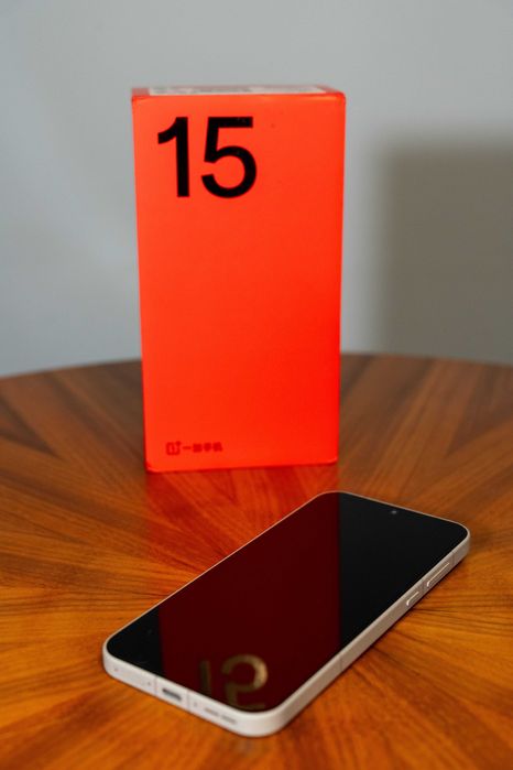 OnePlus 15 16/1024 Nowy