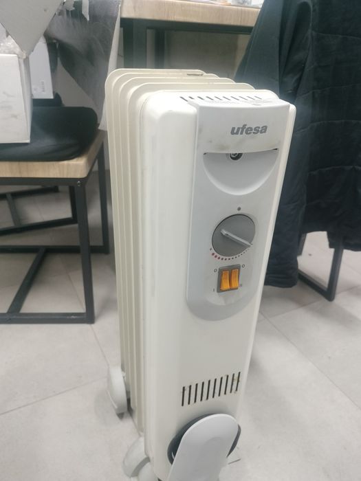 Aquecedor a óleo médio