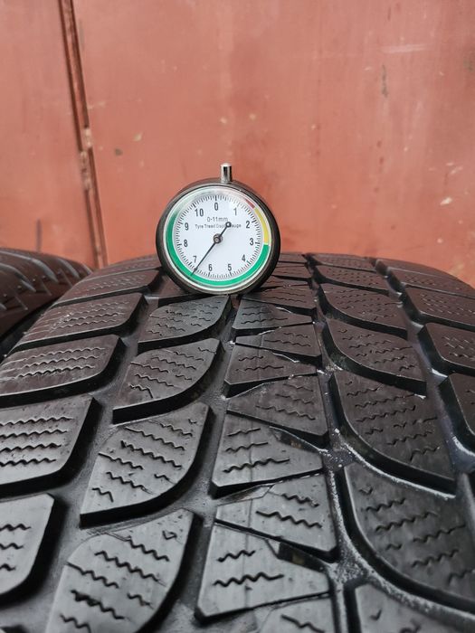 235/55/18 R18 Bridgestone Blizzak LM-25 4x4 2шт ціна за 1шт шини