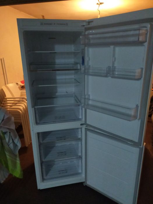 Frigorífico semi-novo