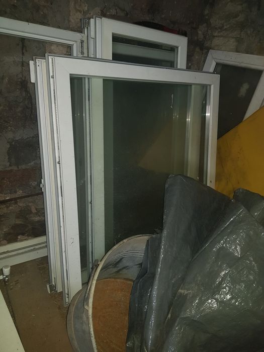 2 duże okna 198x126