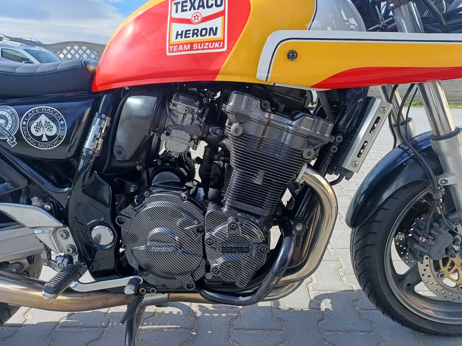 Suzuki GSX 750 Inazuma Cafe Racer