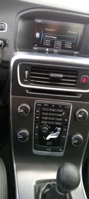 Продам Volvo v-60   2012 року