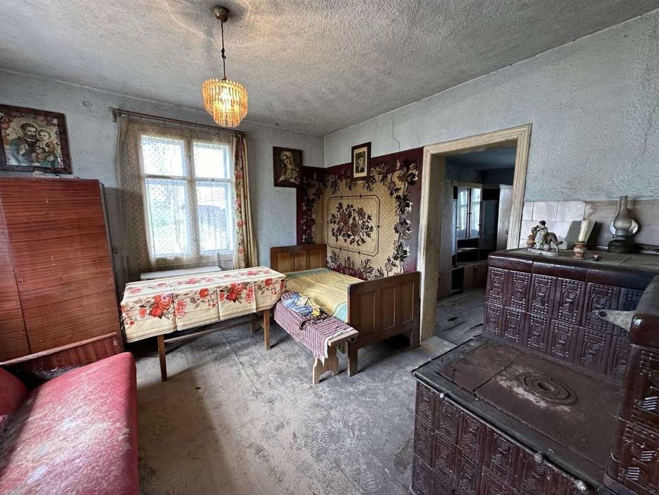 Продаю будинок в Княждворі, біля школи