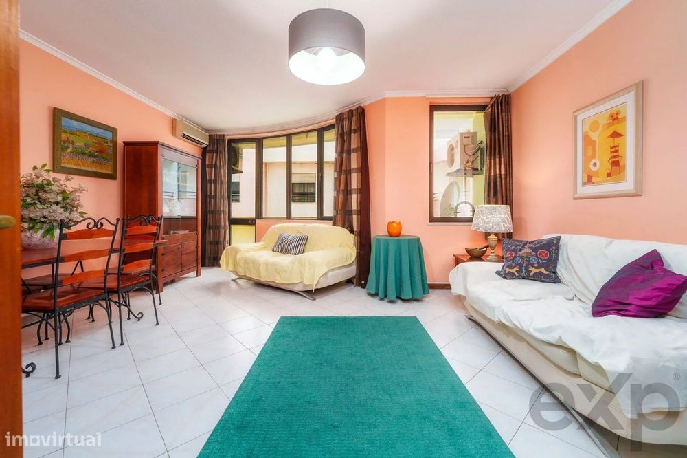Apartamento T3 no centro de Olhão.