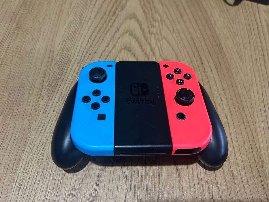 Nintendo Switch red & blue joy-con