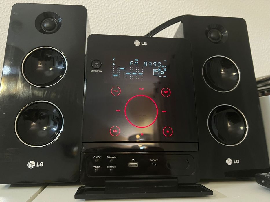 Aparelhagem LG, potência de 160W RMS