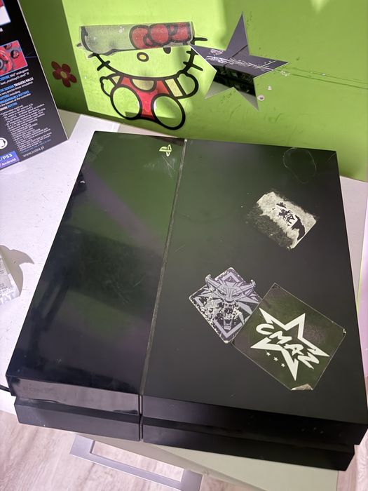 PlayStation 4 w dobrym stanie