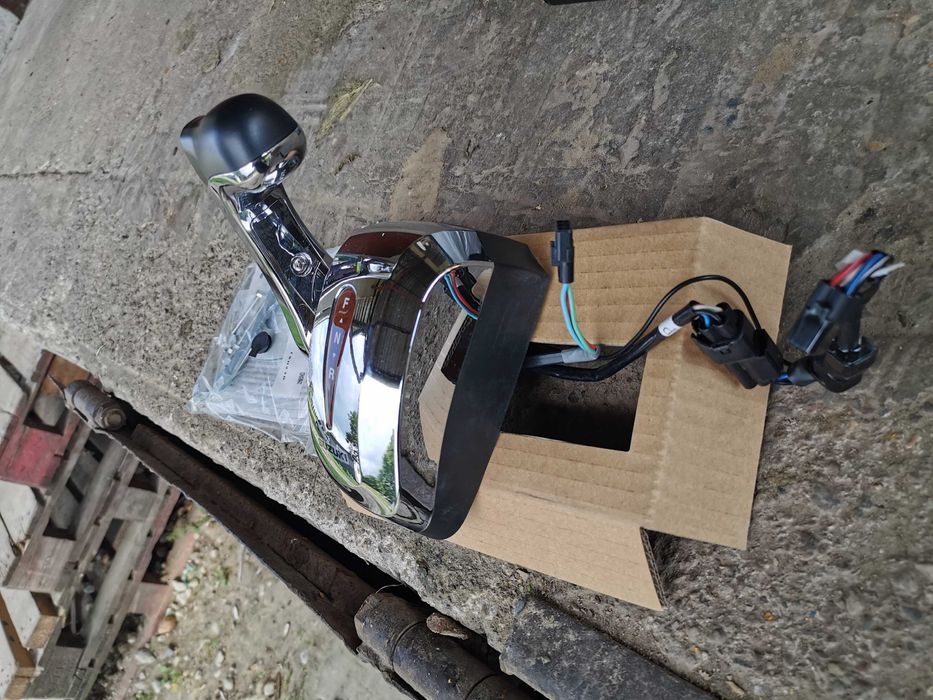 Manetka elektroniczna Suzuki nowa