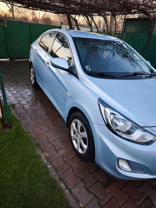 Хундай Акцент 2013