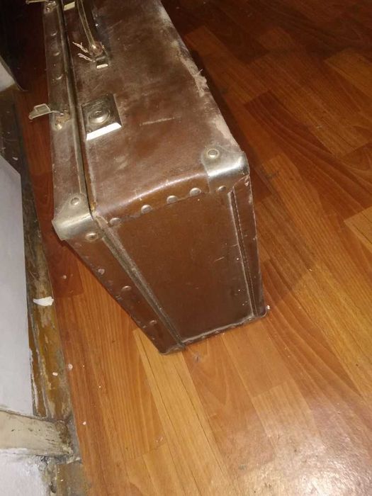 Чемодан классический картонный раритет