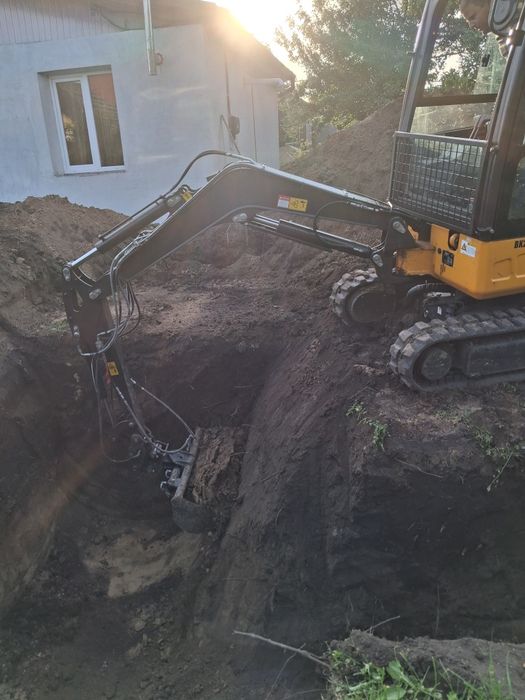 Ескаватор ,послуги екскаватора, буріня, бур