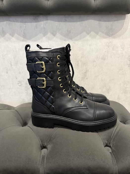 Продам шкіряні ботинки Манго