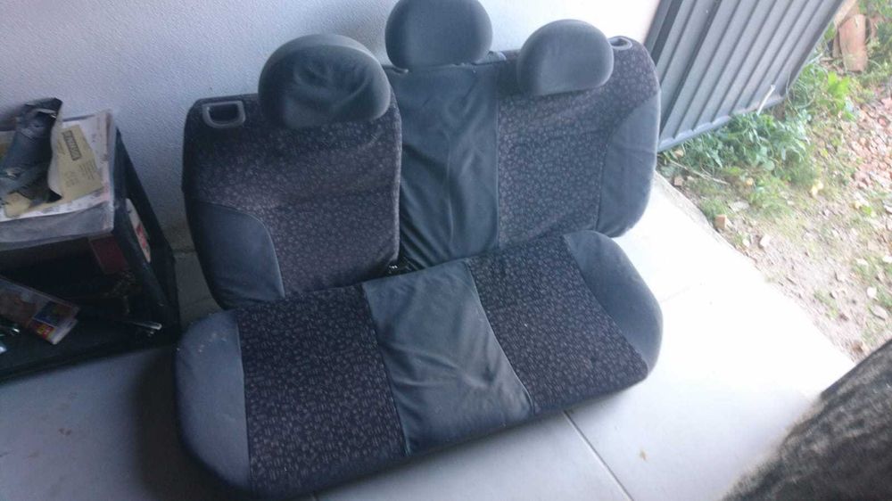 Conjunto bancos / estofos Opel Corsa C 5 portas c/ airbags