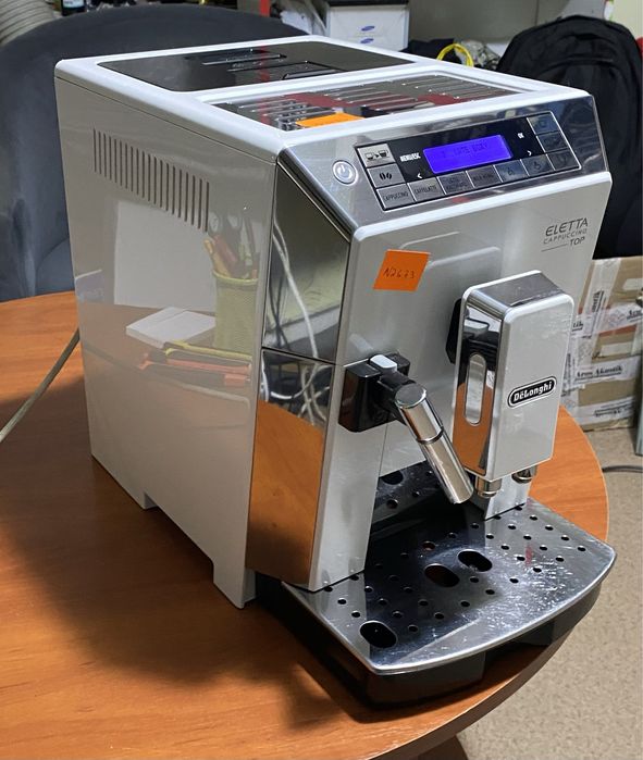 Кавомашина Delonghi Eletta cappuccino top ! N2673