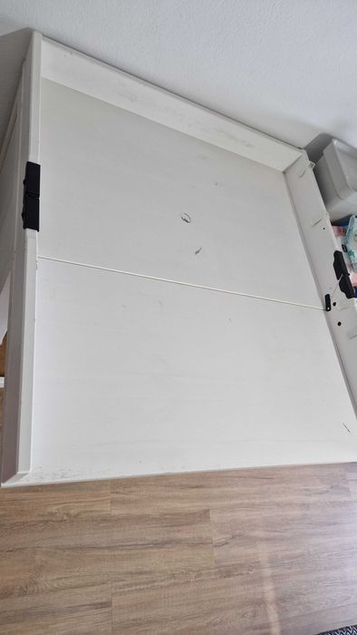Comoda muda fraldas IKEA