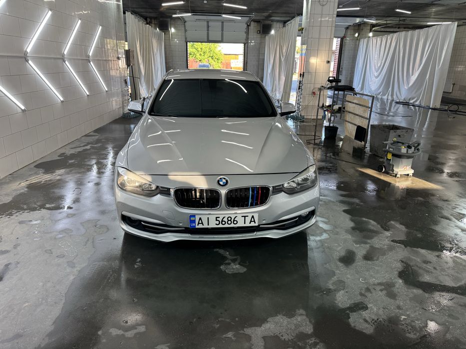 BMW 320i xdrave 2016