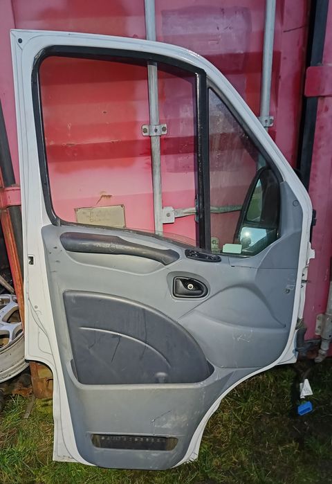 Drzwi lewe przod iveco daily 2009r - lewe