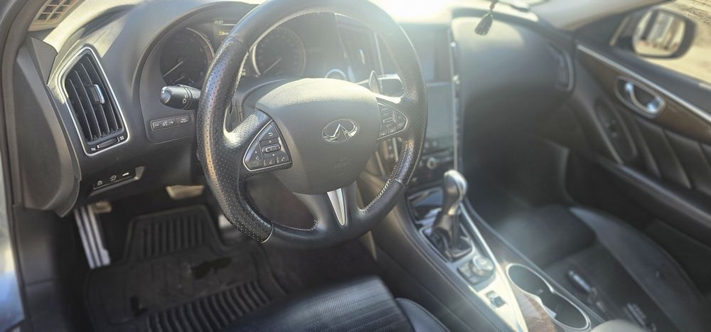 Продам Infiniti Q 50